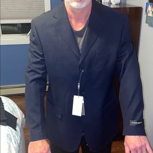 Giorgio Armani Men’s suit